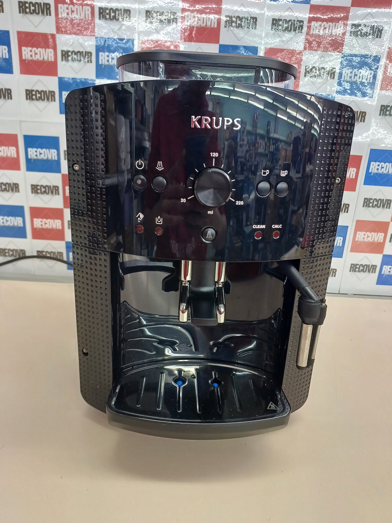 Cafetera superautomática 15 bares molinillo metálico 1,7 L – Krups