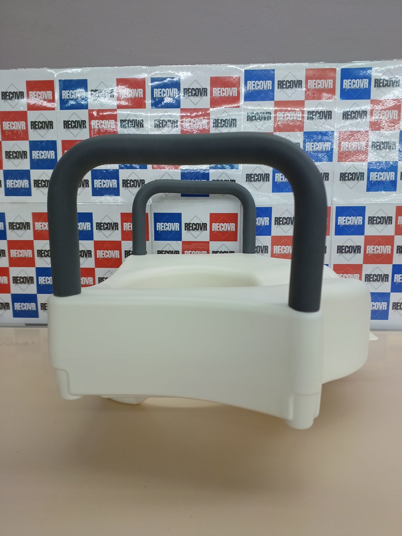 Mobiclinic, Elevador wc, Cibeles, Asiento de inodoro, Marca española, Reposabrazos acolchados, Con asas, Ayudas para el baño, Personas mayores, Discapacidad, Movilidad reducida, Confort, 10 cm