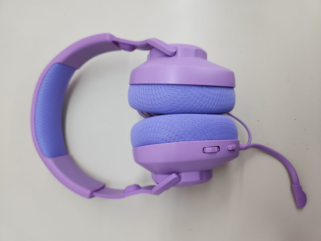 Cascos gaming circumaurales JBL Quantum 100M2