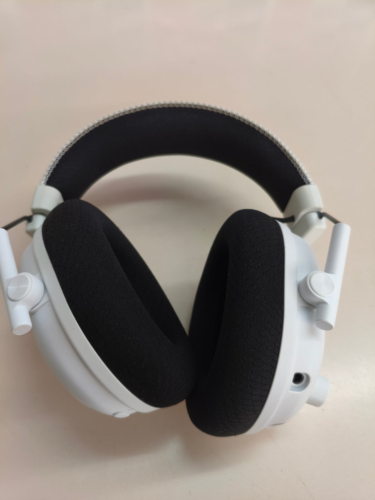 Razer BlackShark V3 Pro, auriculares gaming, ANC, 50 mm, blancos
