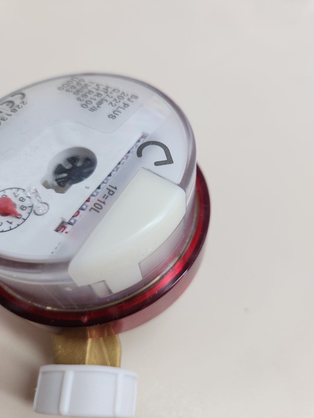 Medidor 15 mm  Agua Caliente SOMATHERM – Chorro Único, Rosca 20/27, Lectura 8 Dígitos, MID, Esfera Orientable, Sensor de Pulso