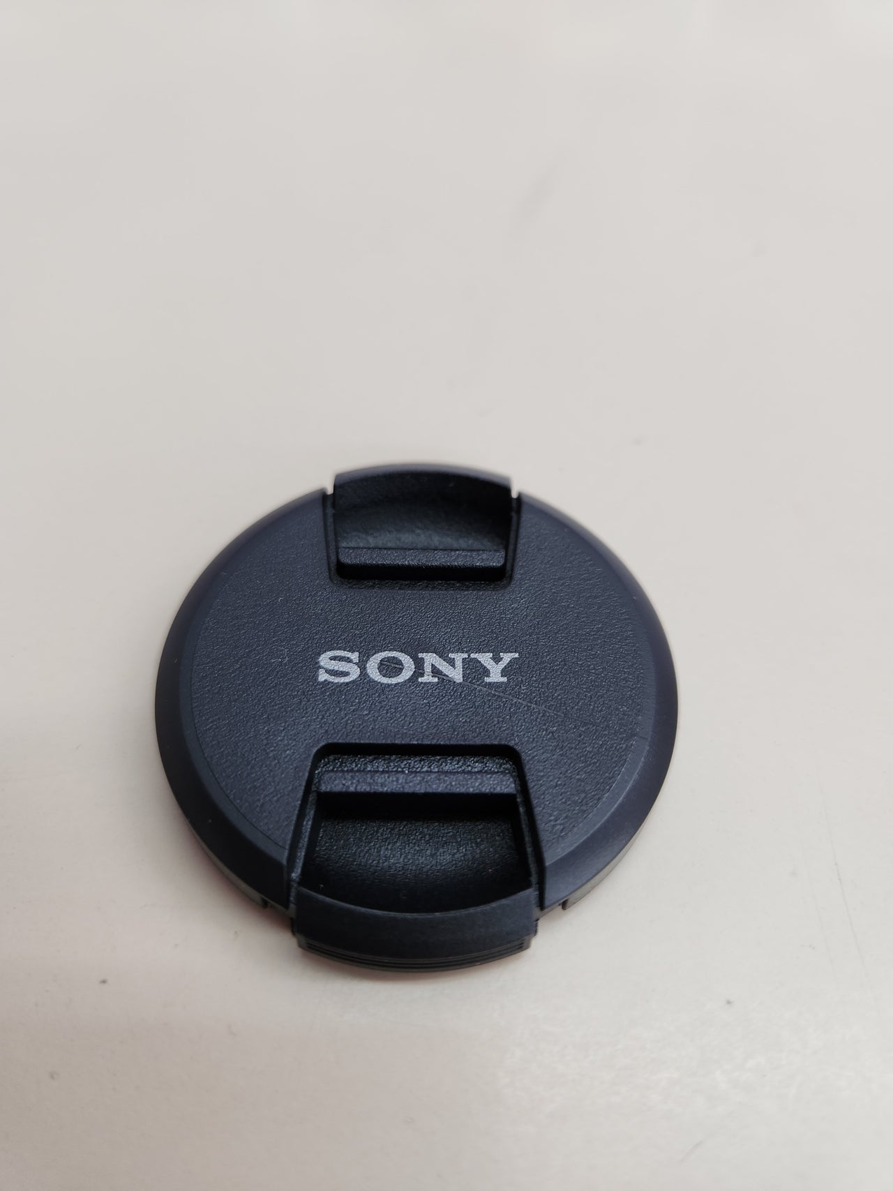 Tapa frontal lente 49 mm Sony ALCF49S