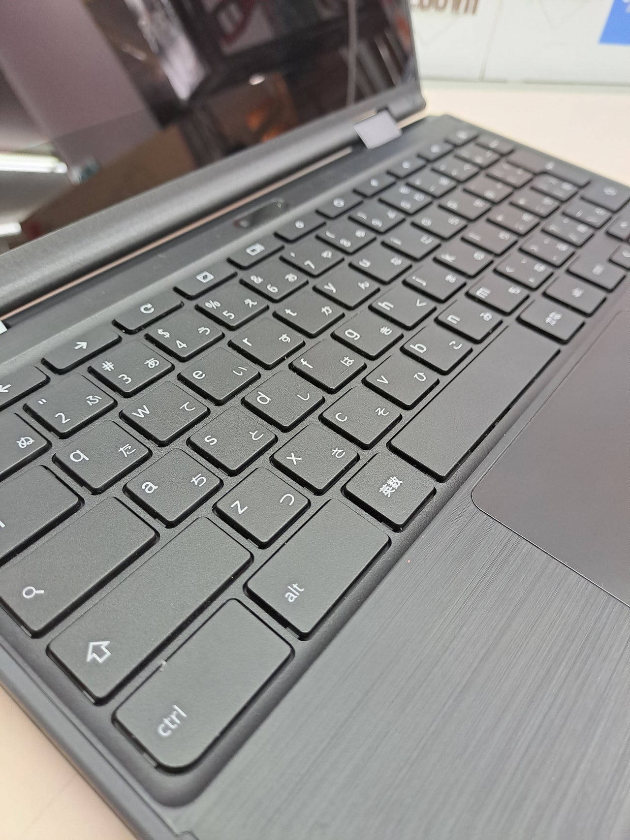 Chromebook 2 en 1 táctil 11,6” Lenovo 300e Celeron 4GB 32GB