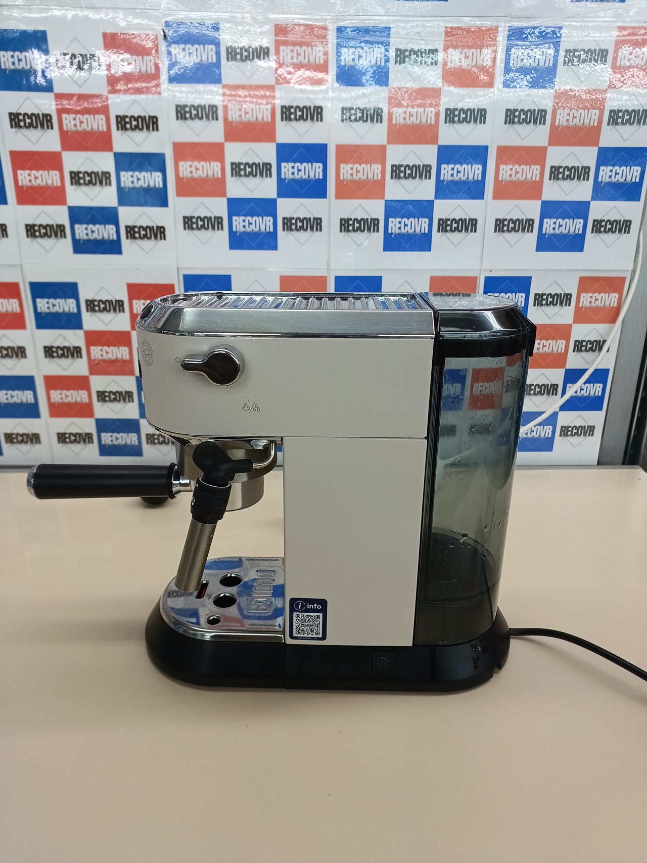 Cafetera DeLonghi Dedica espresso