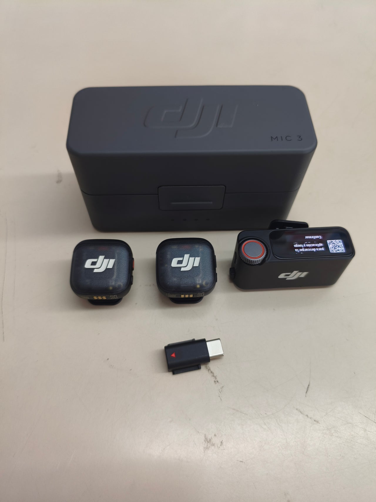 DJI Mic 3 inalámbrico (2 TX + 1 RX) con estuche de carga