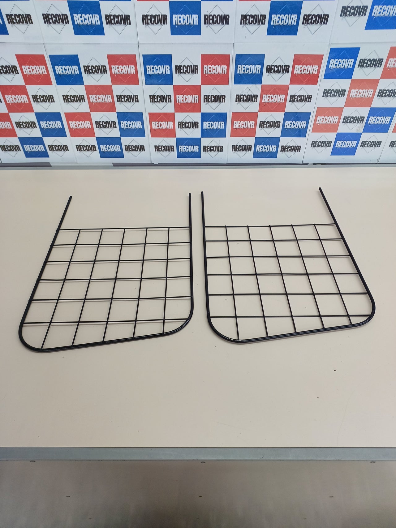 Barrera Protectora de Coche para Perros 96x145x30cm