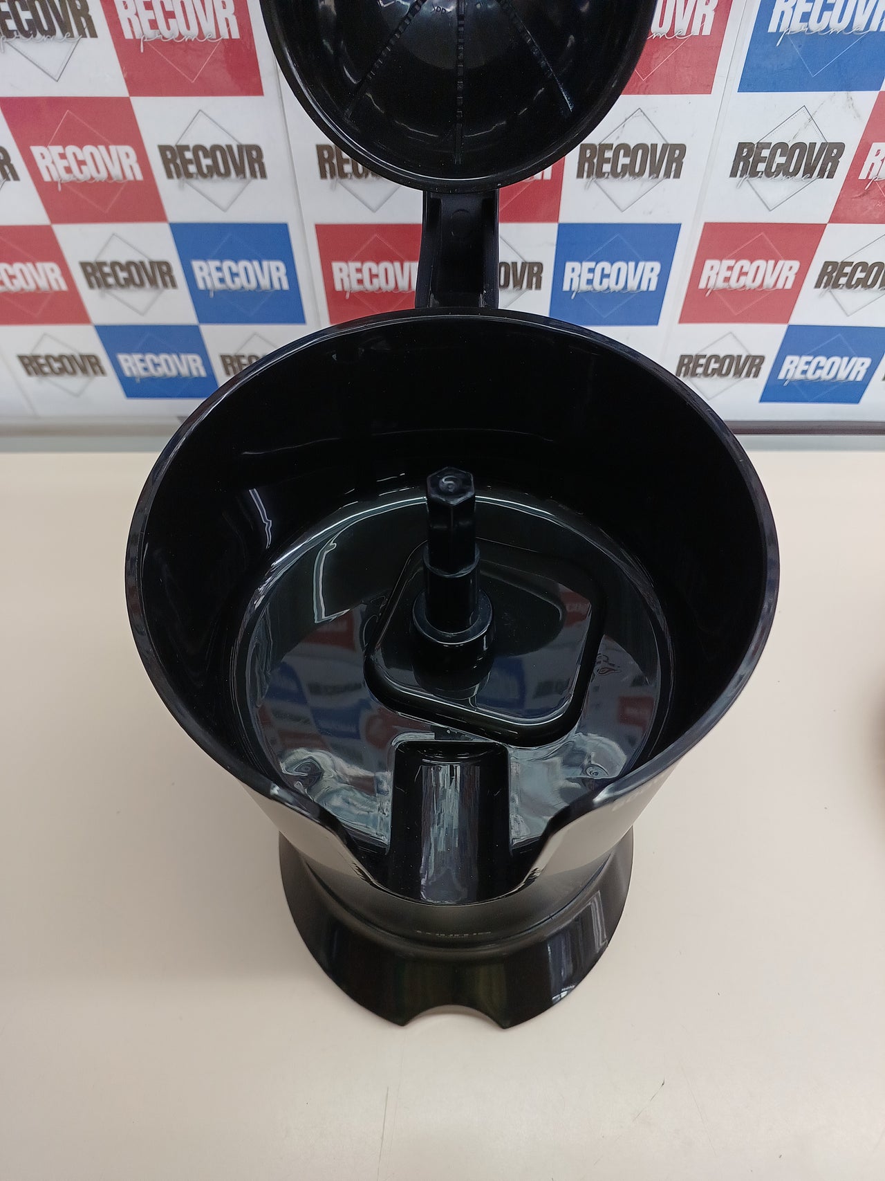 Exprimidor Eléctrico Taurus SQ601X 0,65L Acero