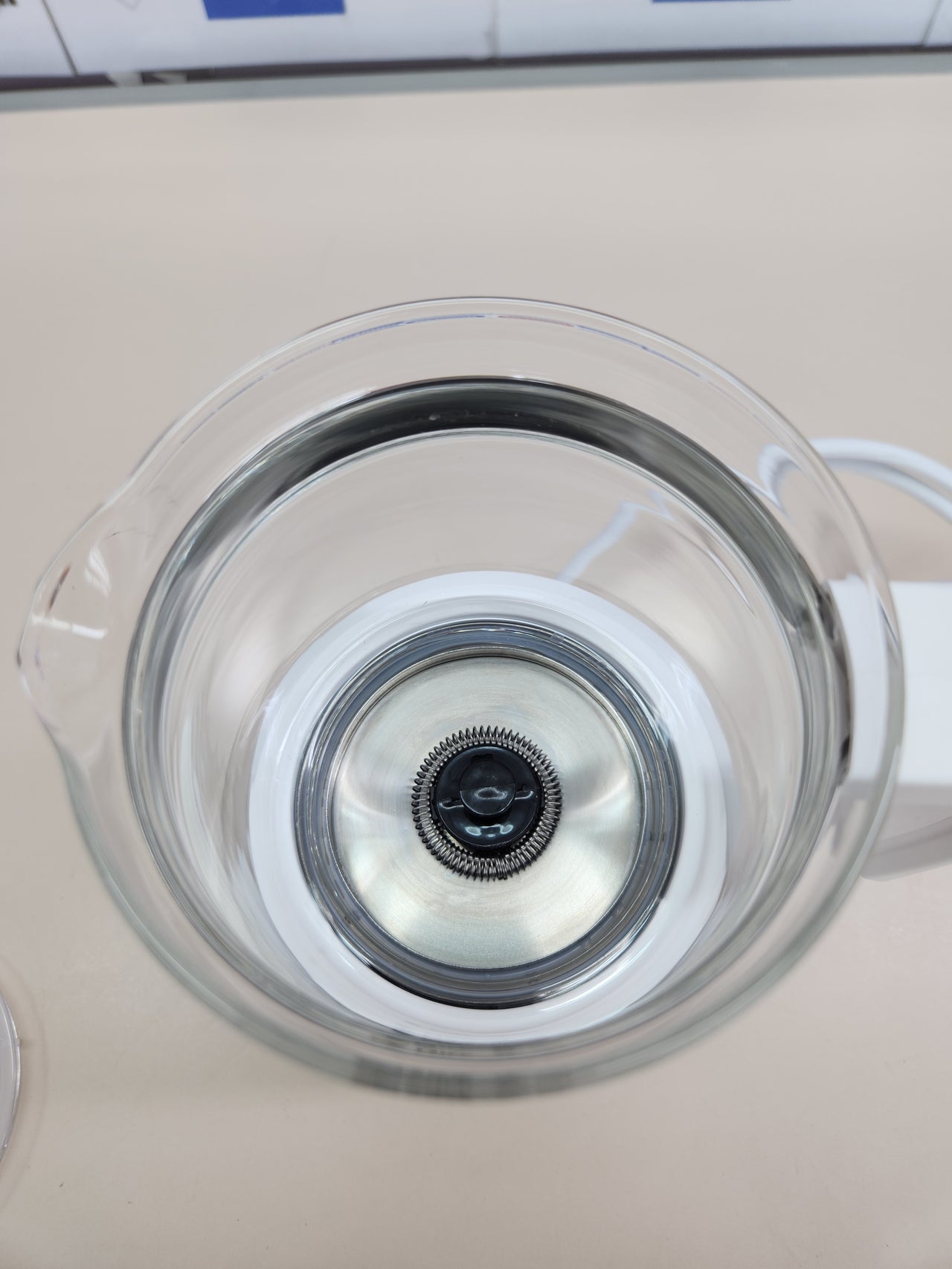 Espumador 50 ml 4 en 1 función,de leche eléctrico, Milk Frother de cristal, bonito para ver, 2apuchino o 300 ml leche caliente, diseño dividido, blanco Morpilot