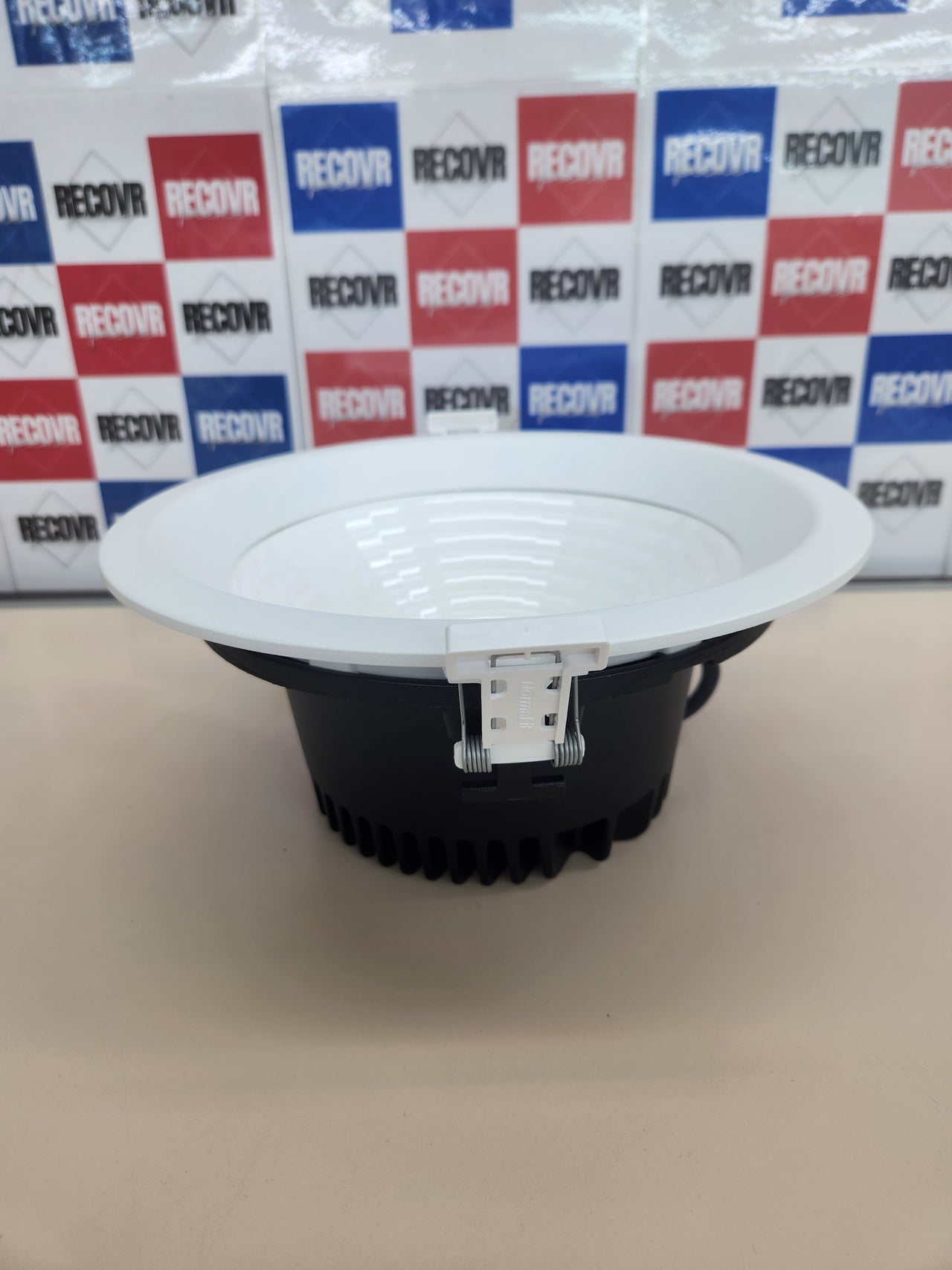 Foco empotrable LED 17,4 W 4000 K Normalit EE34B