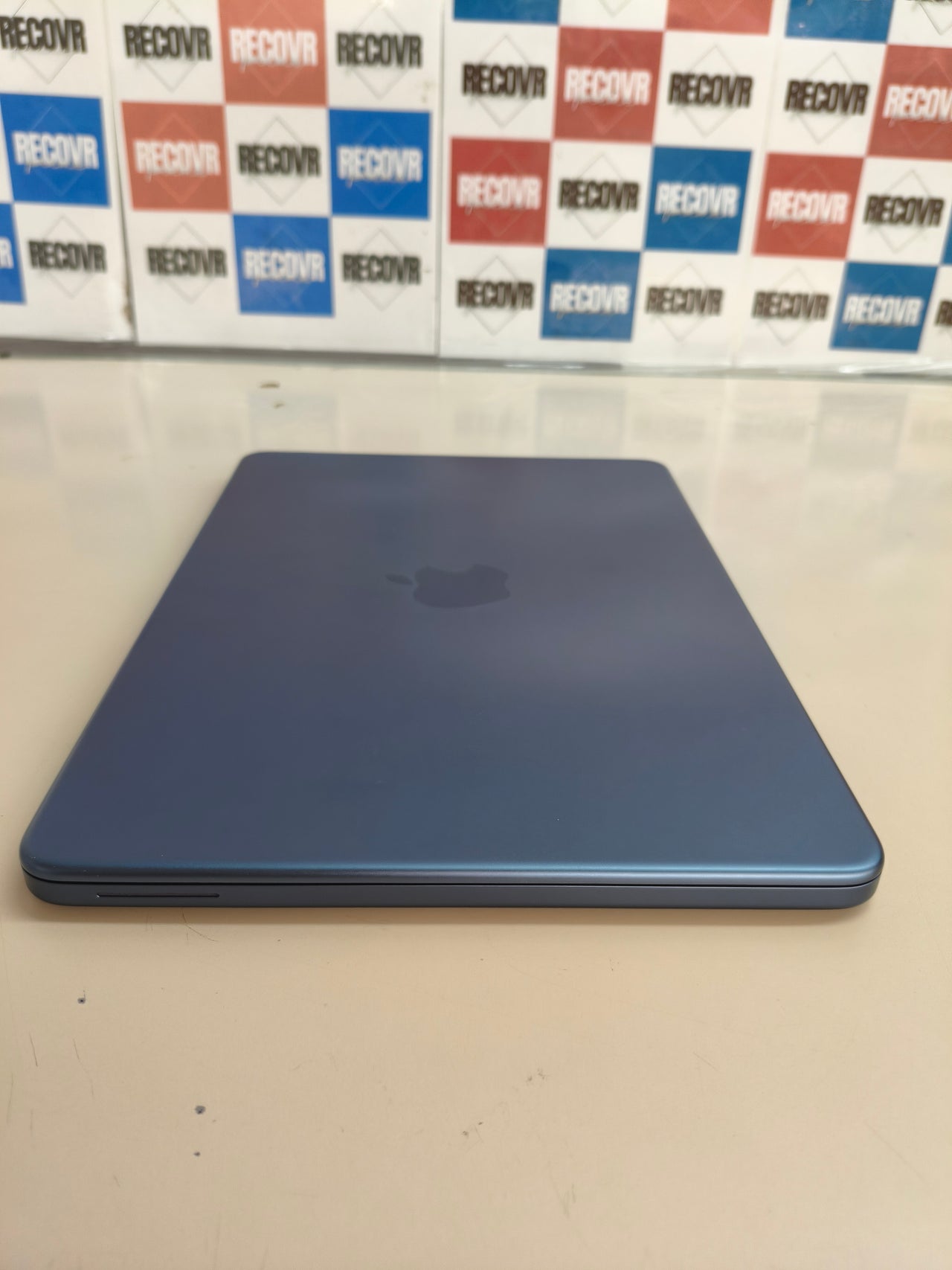 MacBook Neo 13 pulgadas A18 PRO 512GB - Apple