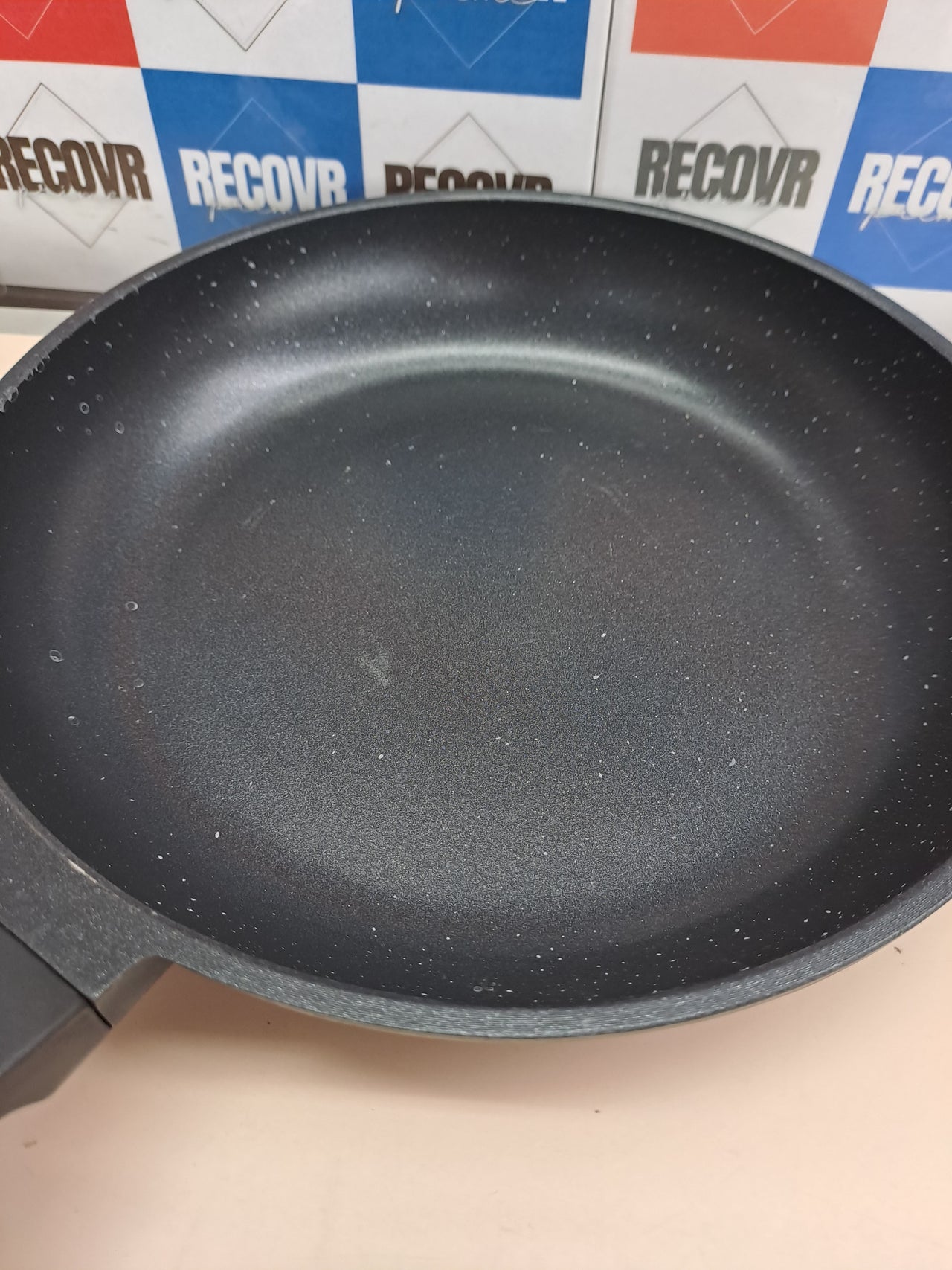 Juego sartenes 20/24/28 cm aluminio fundido – BRA