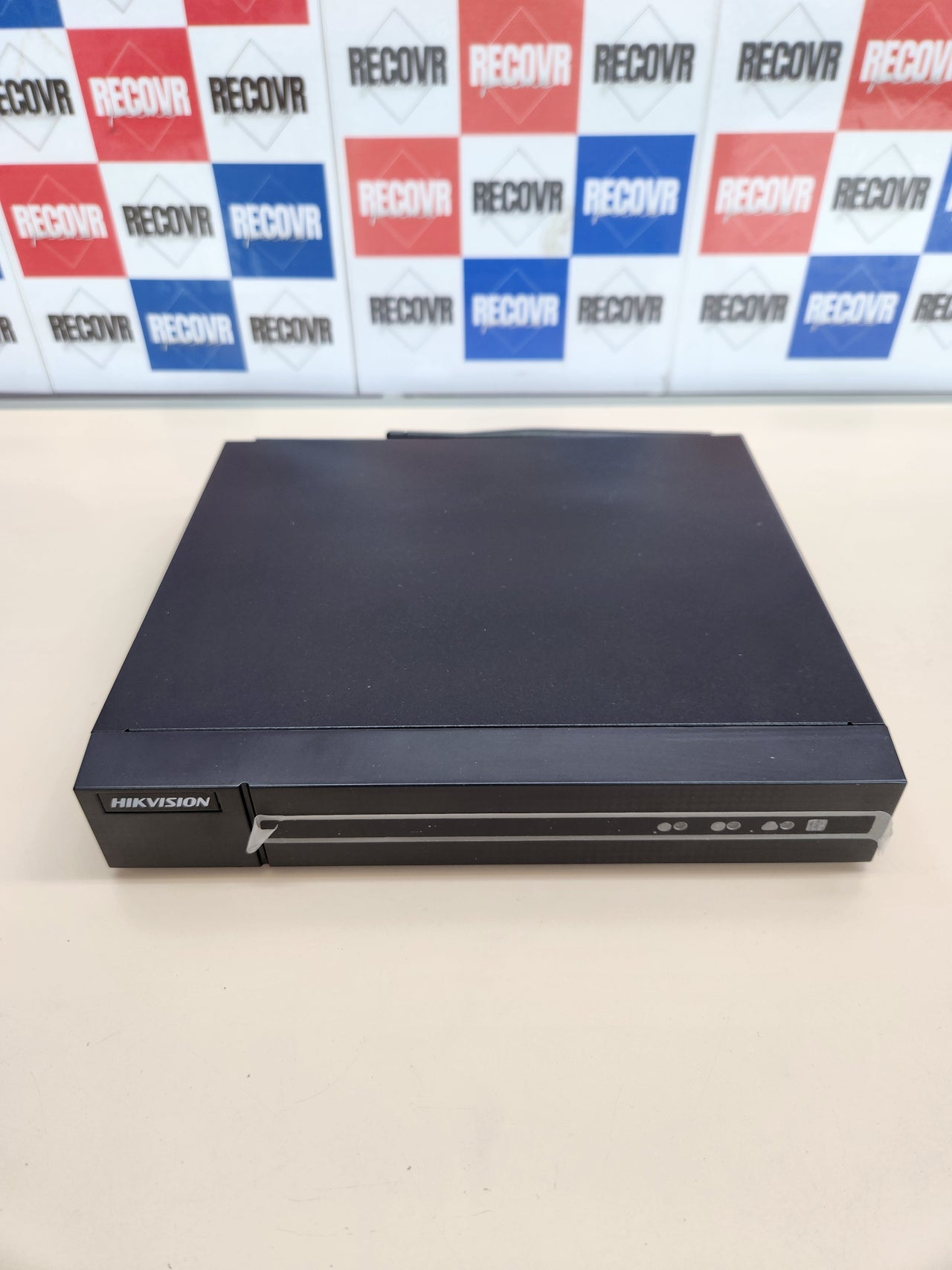 NVR Wi-Fi Hikvision HWN‑2108MH‑W 8 canales 4 MP
