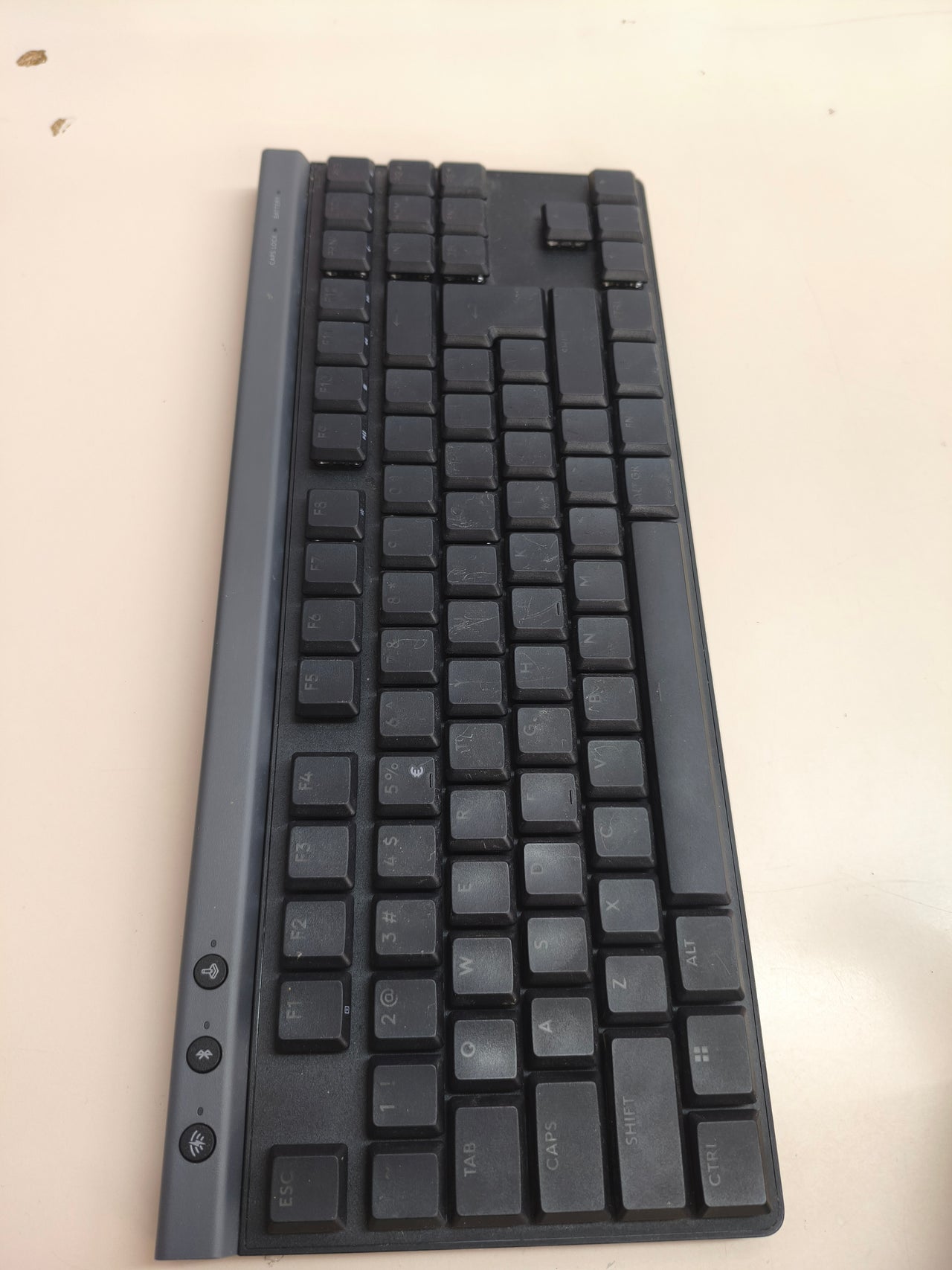 Logitech G G515 Lightspeed TKL, teclado gaming inalámbrico