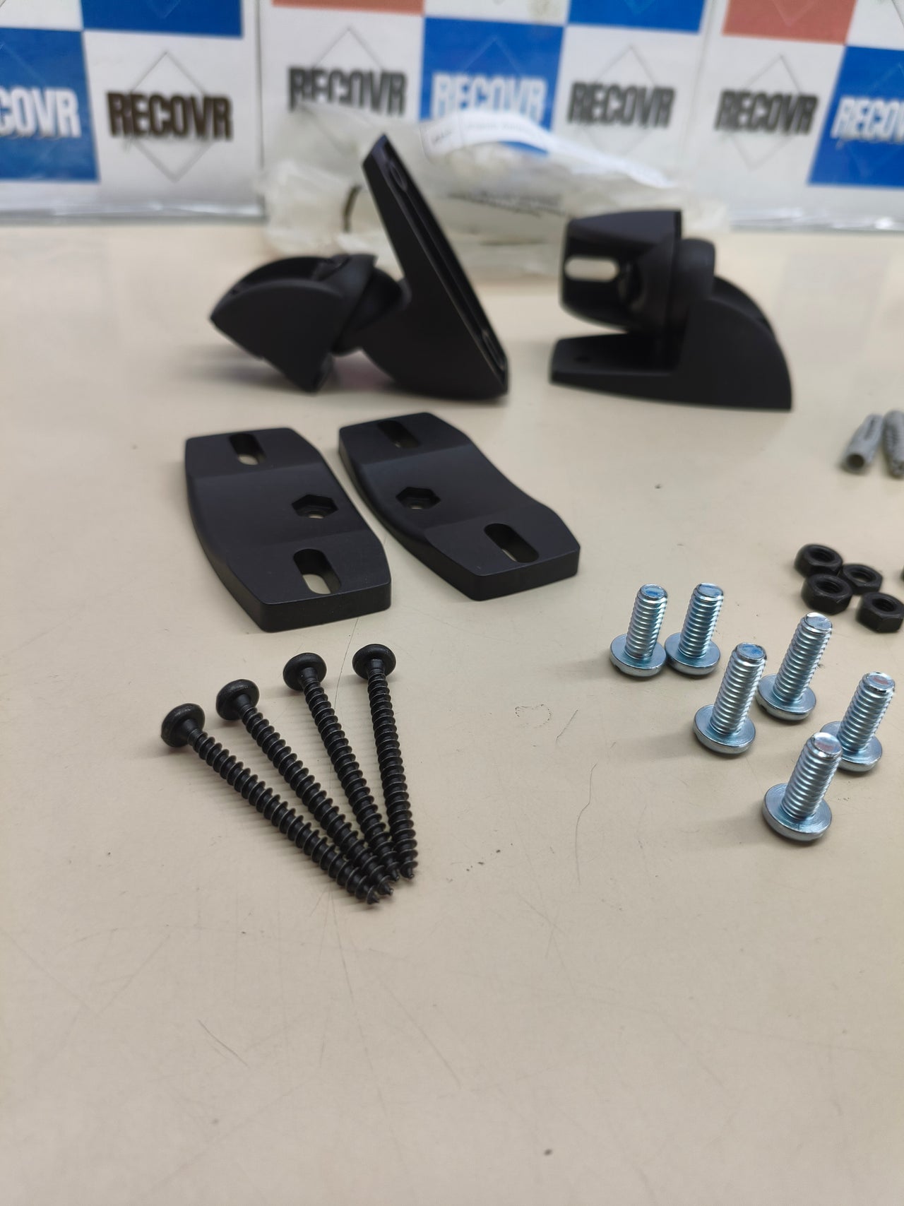 Soporte de pared universal para altavoces (2 unidades)