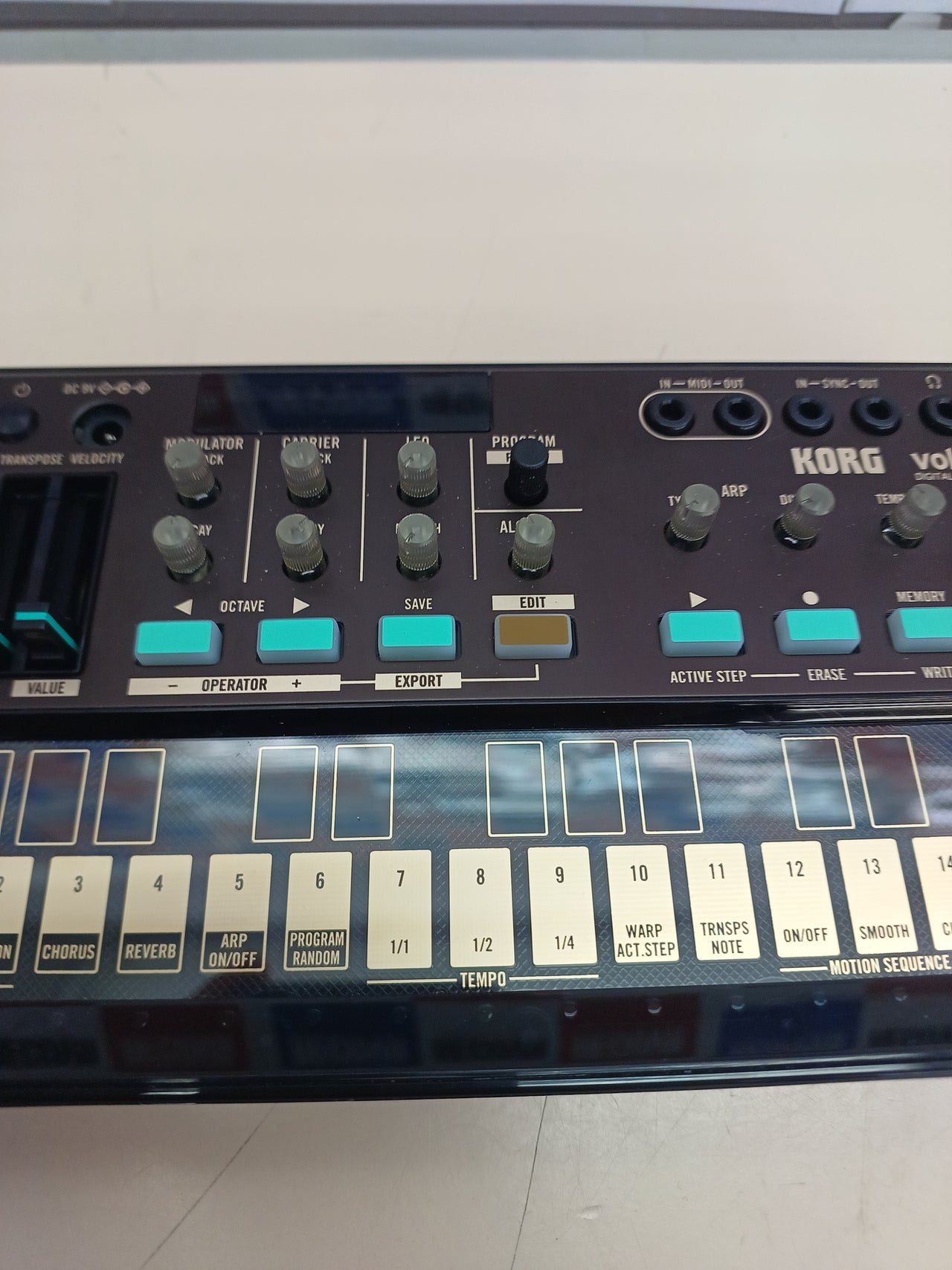 Sintetizador FM compacto KORG Volca FM