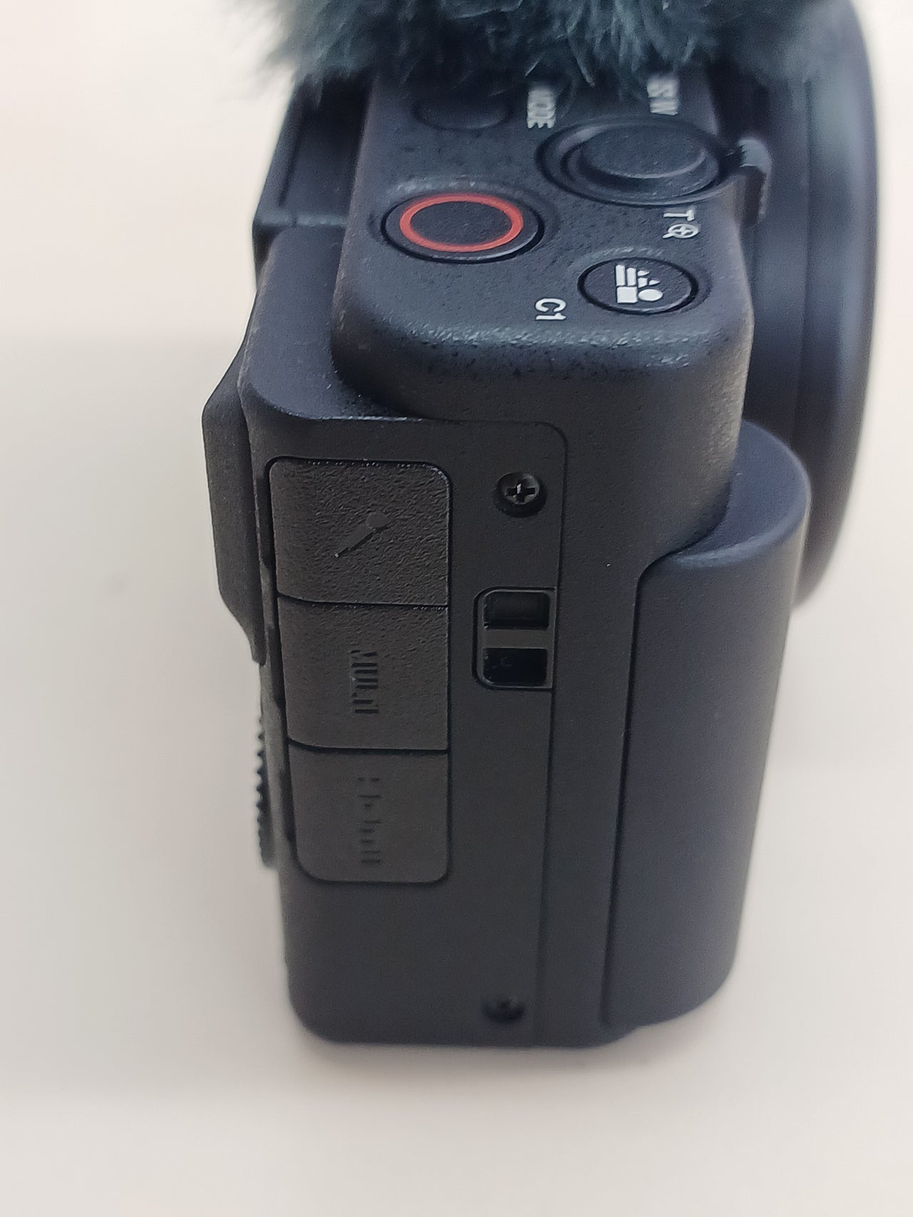 Cámara compacta 1" 24-70 mm 4K pantalla abatible - Sony ZV-1