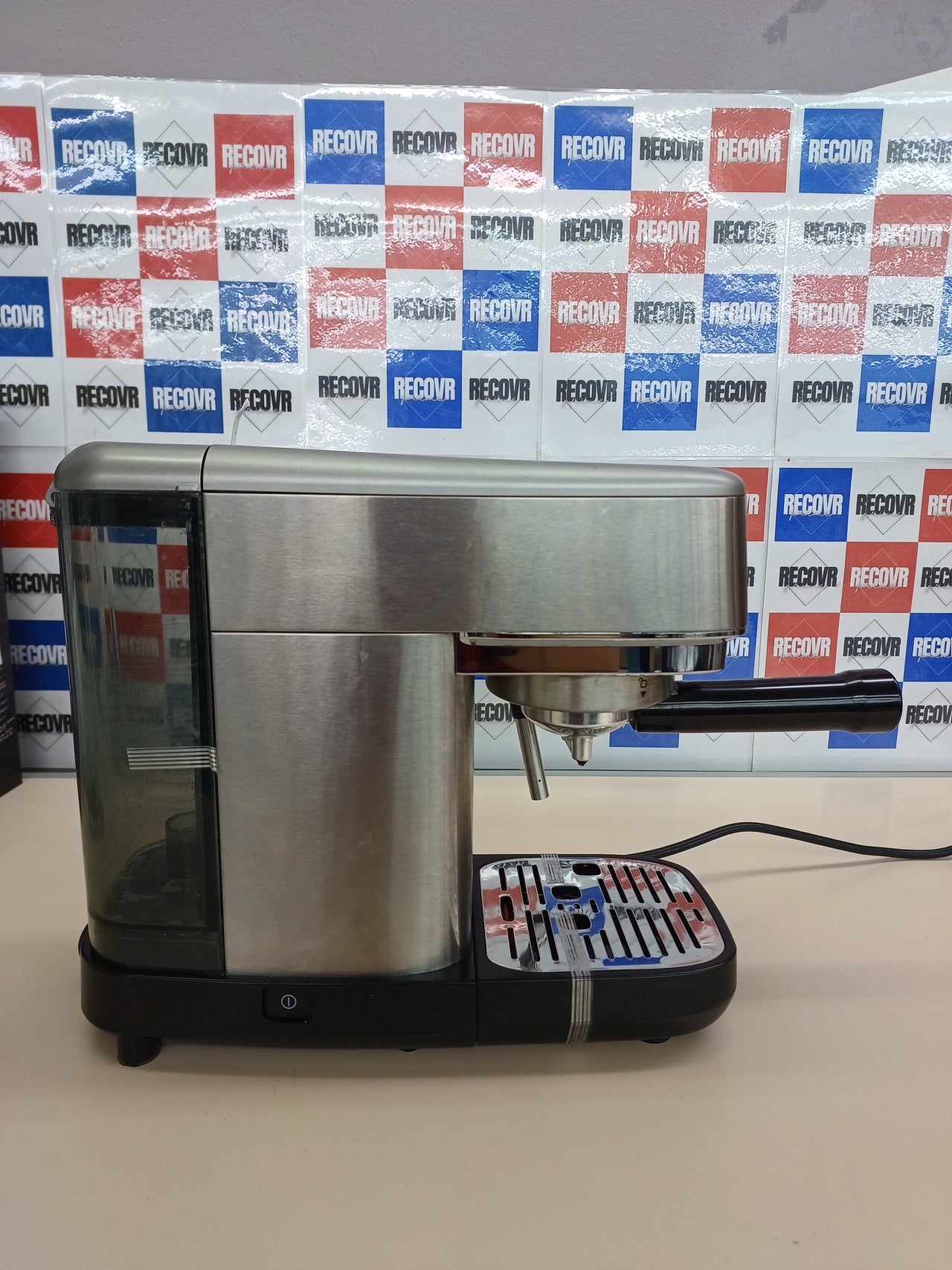 Ariete 1380 Cafetera de metal, compatible con café en polvo y monodosis ESE, 1300 W, capacidad 1,1 L, 15 bar de presión, filtro ½ tazas, dispositivo capuchino, plata