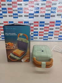 Sandwichera retro 700 W con 3 placas intercambiables CECOTEC