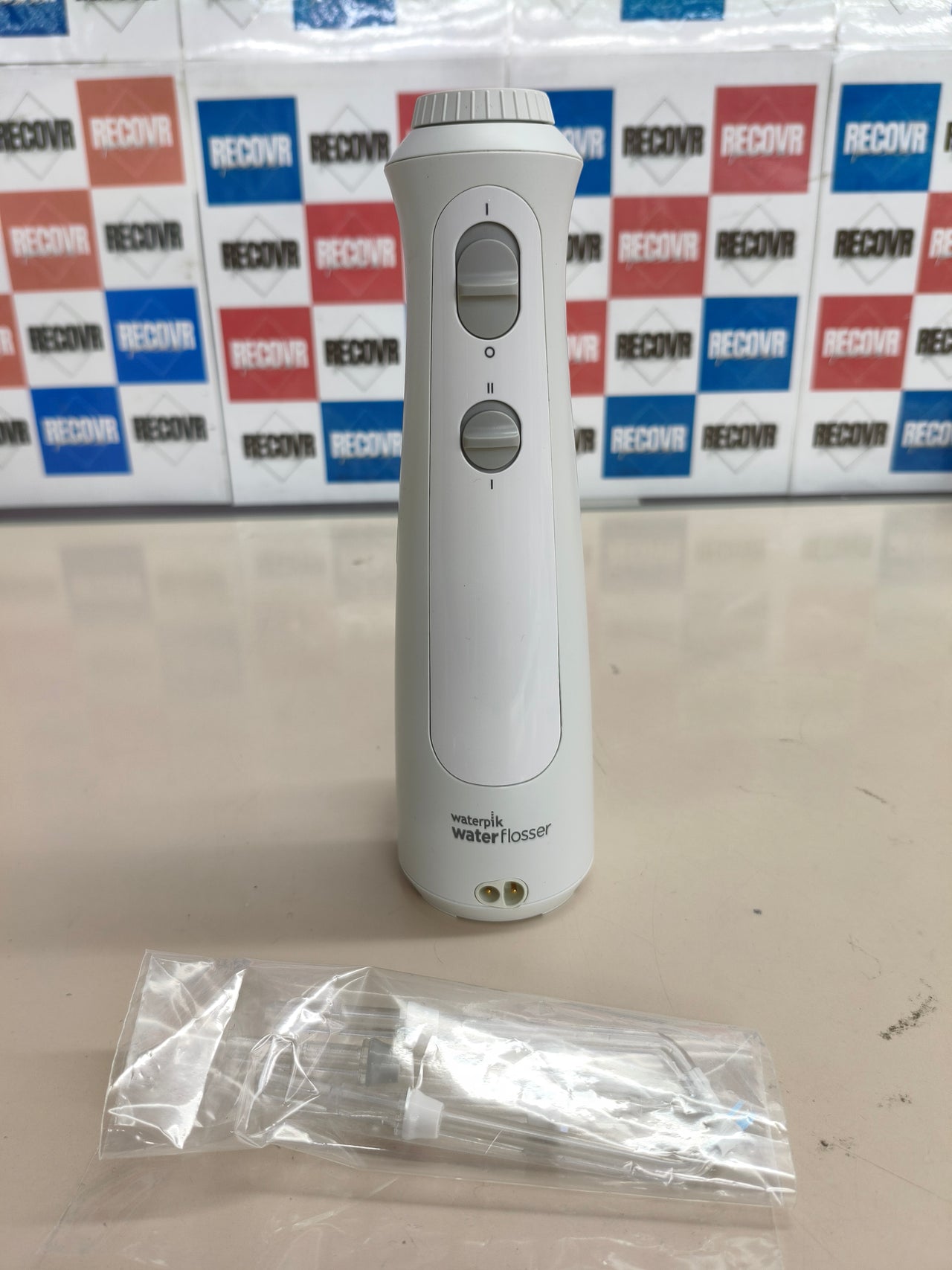 Irrigador dental inalámbrico Waterpik WF-13