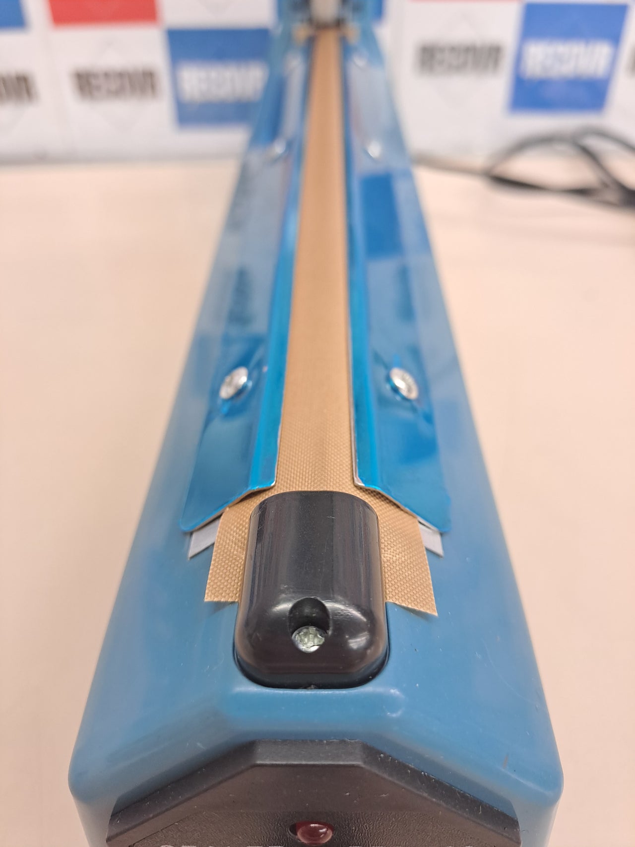Selladora térmica de bolsas TEMPO DI SALDI de 300 mm para plástico