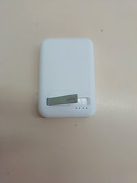 Thumbnail for Powerbank inalámbrica 8000 mAh Qi2 con soporte - Belkin