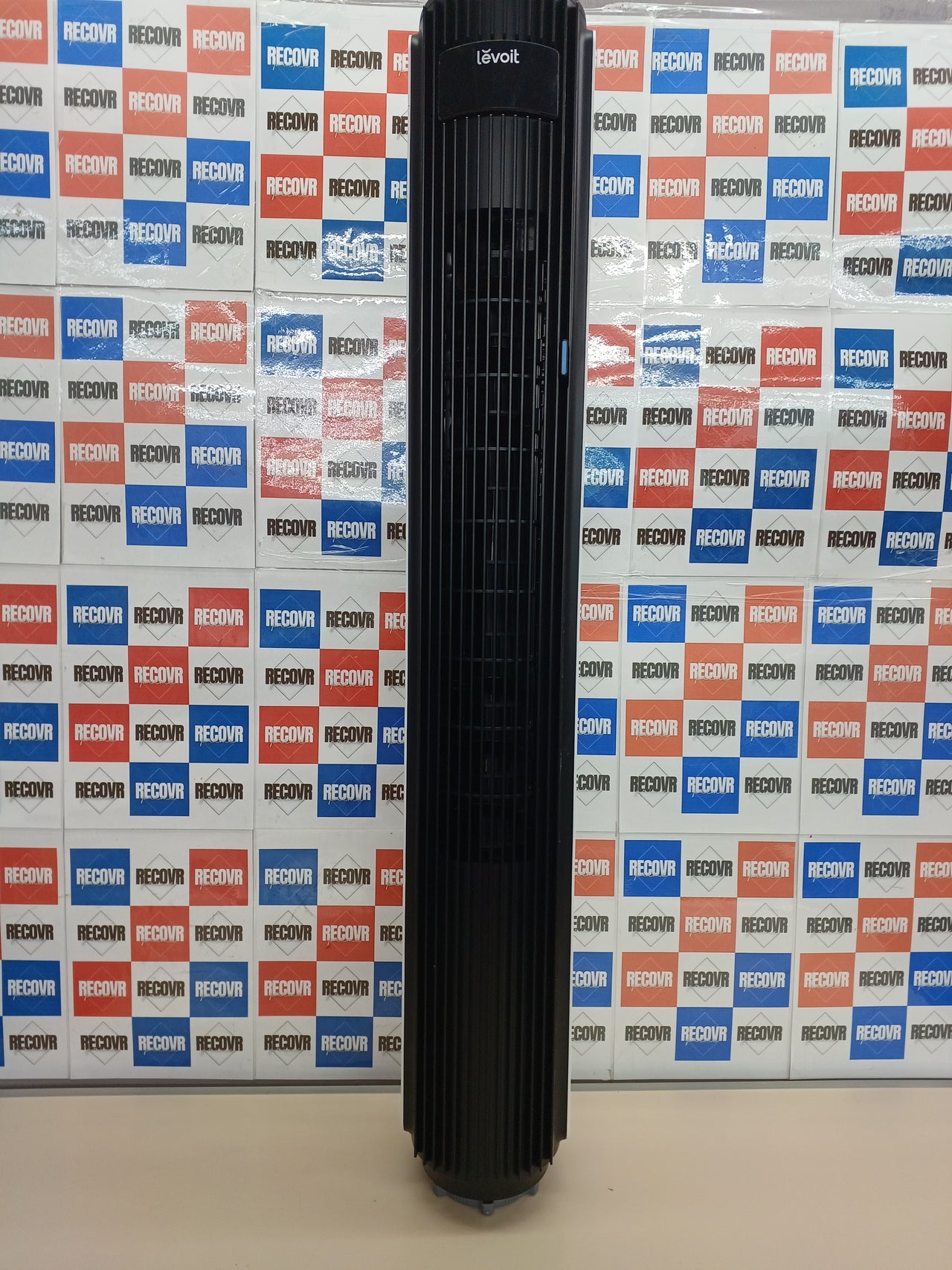 Ventilador de torre DC ultrasilencioso 106 cm 12 velocidades – Levoit