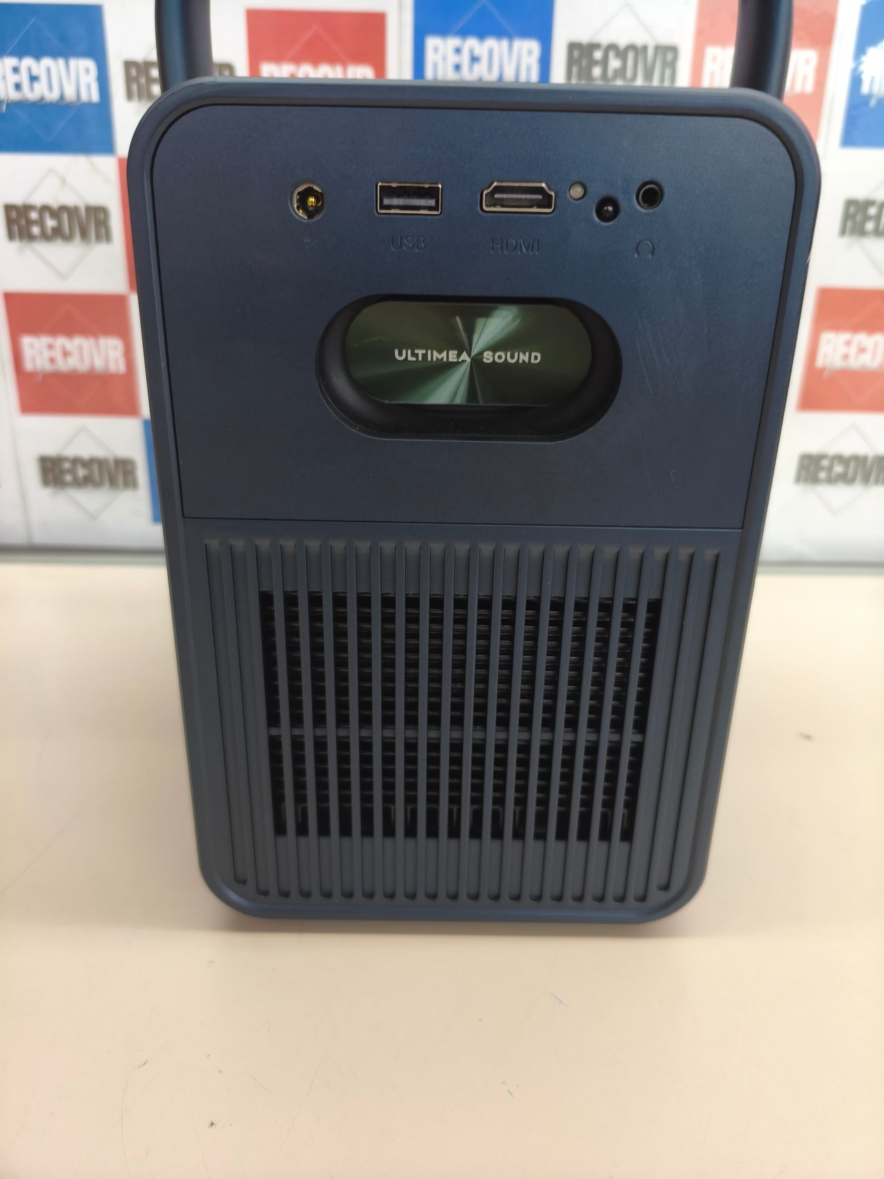 Proyector Ultimea Poseidon E40 Full HD con Android TV