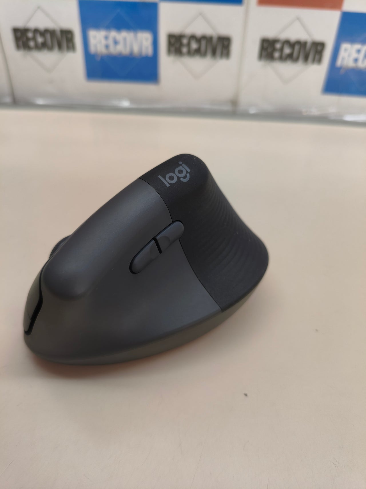 Ratón ergonómico vertical inalámbrico Logitech Lift