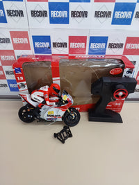Motocicleta Ducati Desmosedici GP (Casey Stoner #4) – Moto radiocontrol a escala 1:9NewRay 88815