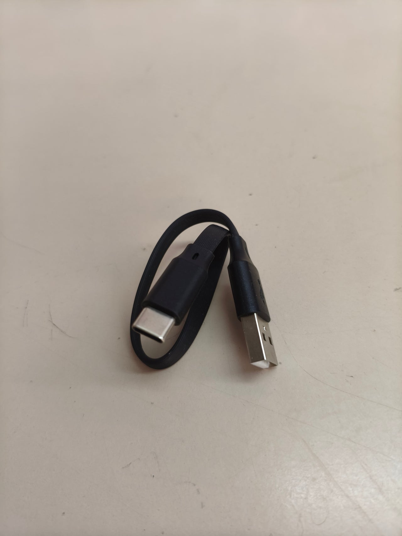 Tenda MF6, router MiFi 4G Cat4 WiFi 6, 2100mAh, USB-C