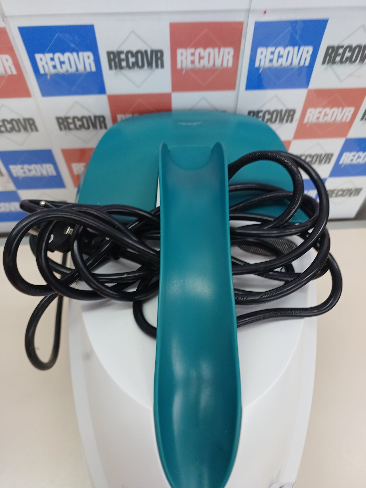Limpiador a vapor 2000 W 1,5 L 4 bar multifunción – H.Koenig