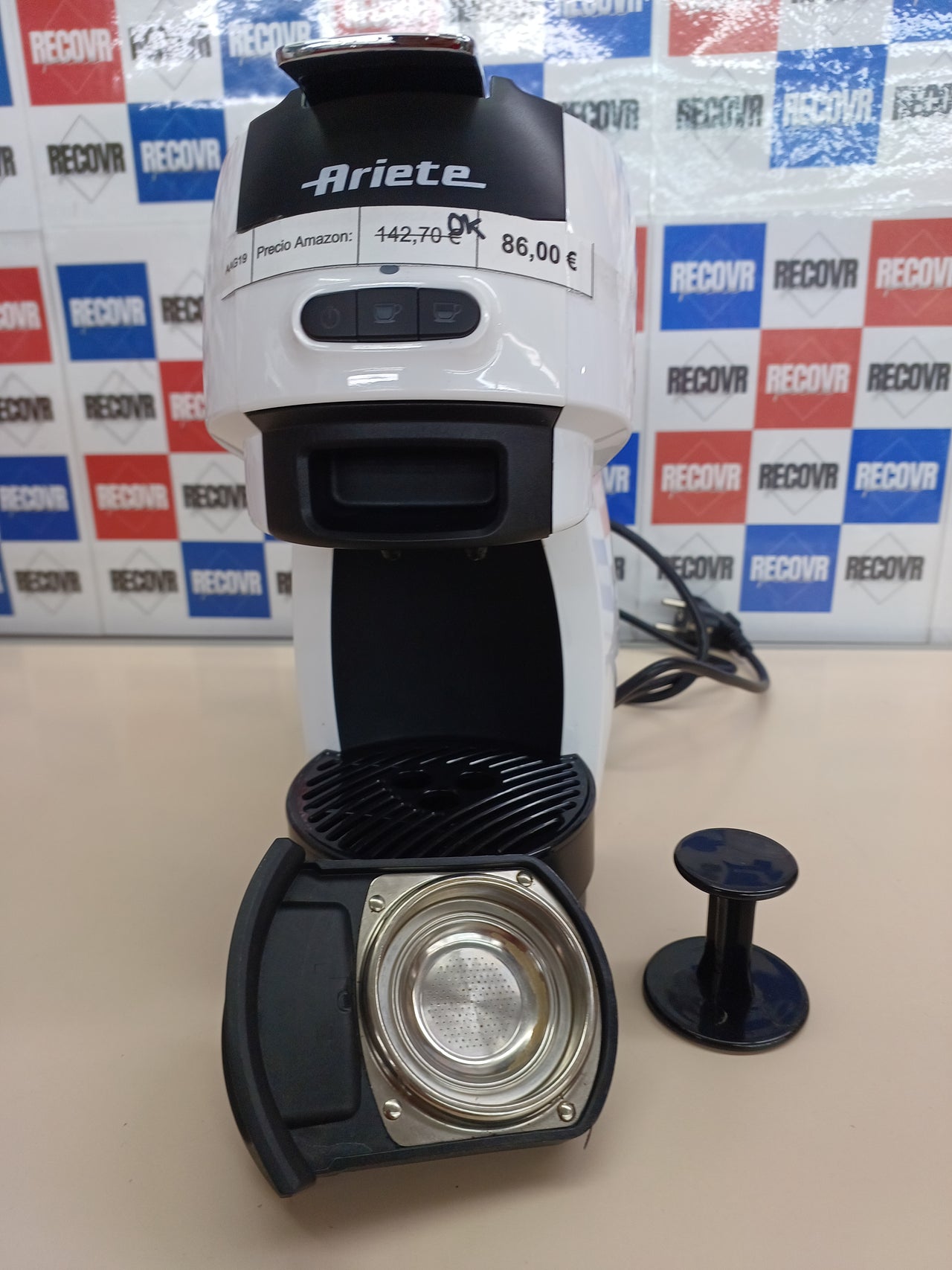 Cafetera 1.100 W, 15 bares, 0.6L de capacidad, Cajón para café en polvo 1 o 2 tazas y mono dosis, espresso, Blanco Ariete 1301