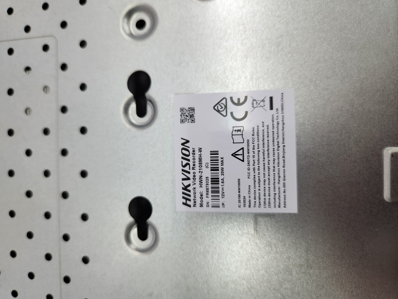 NVR Wi-Fi Hikvision HWN‑2108MH‑W 8 canales 4 MP