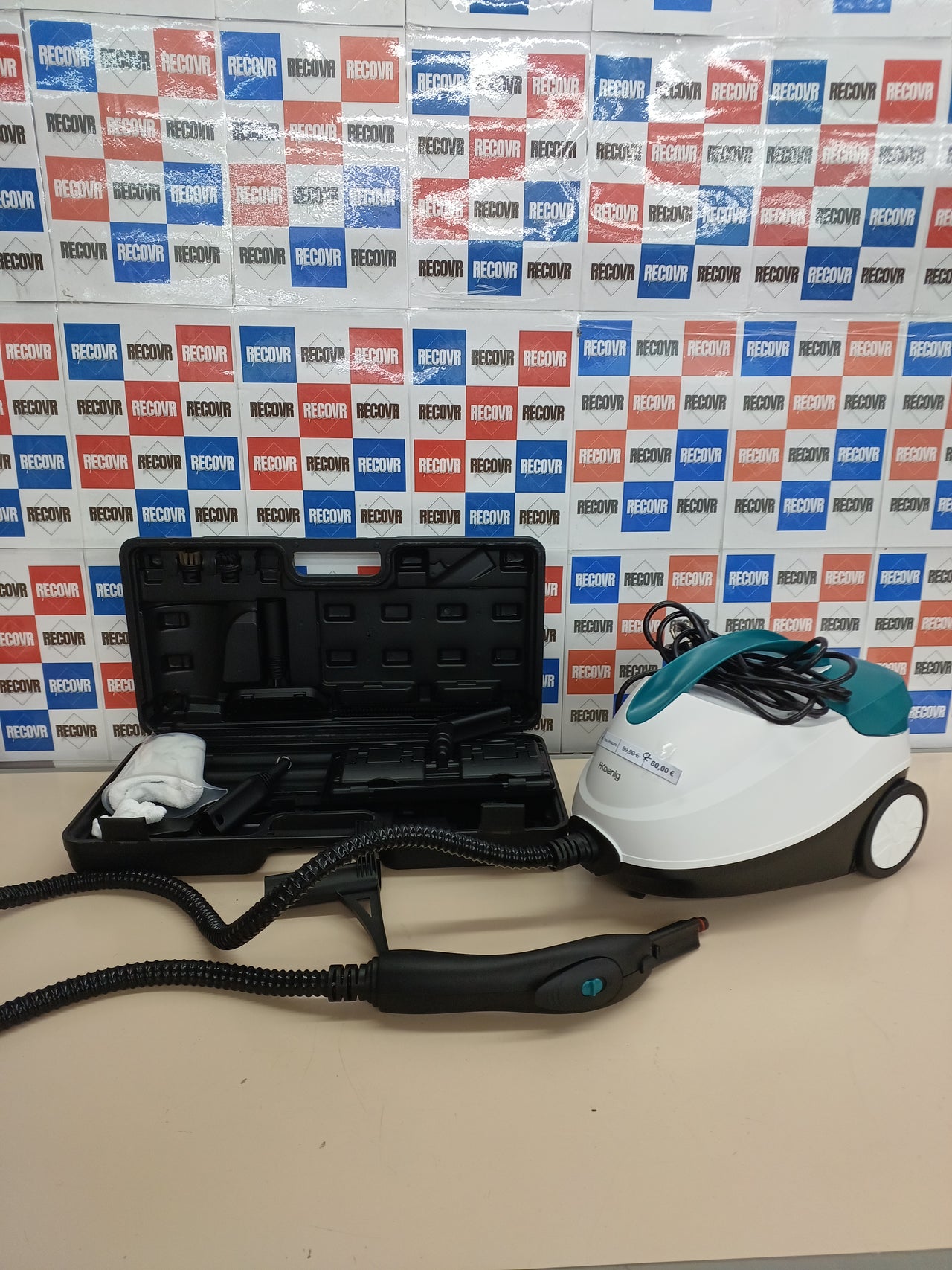 Limpiador a vapor 2000 W 1,5 L 4 bar multifunción – H.Koenig