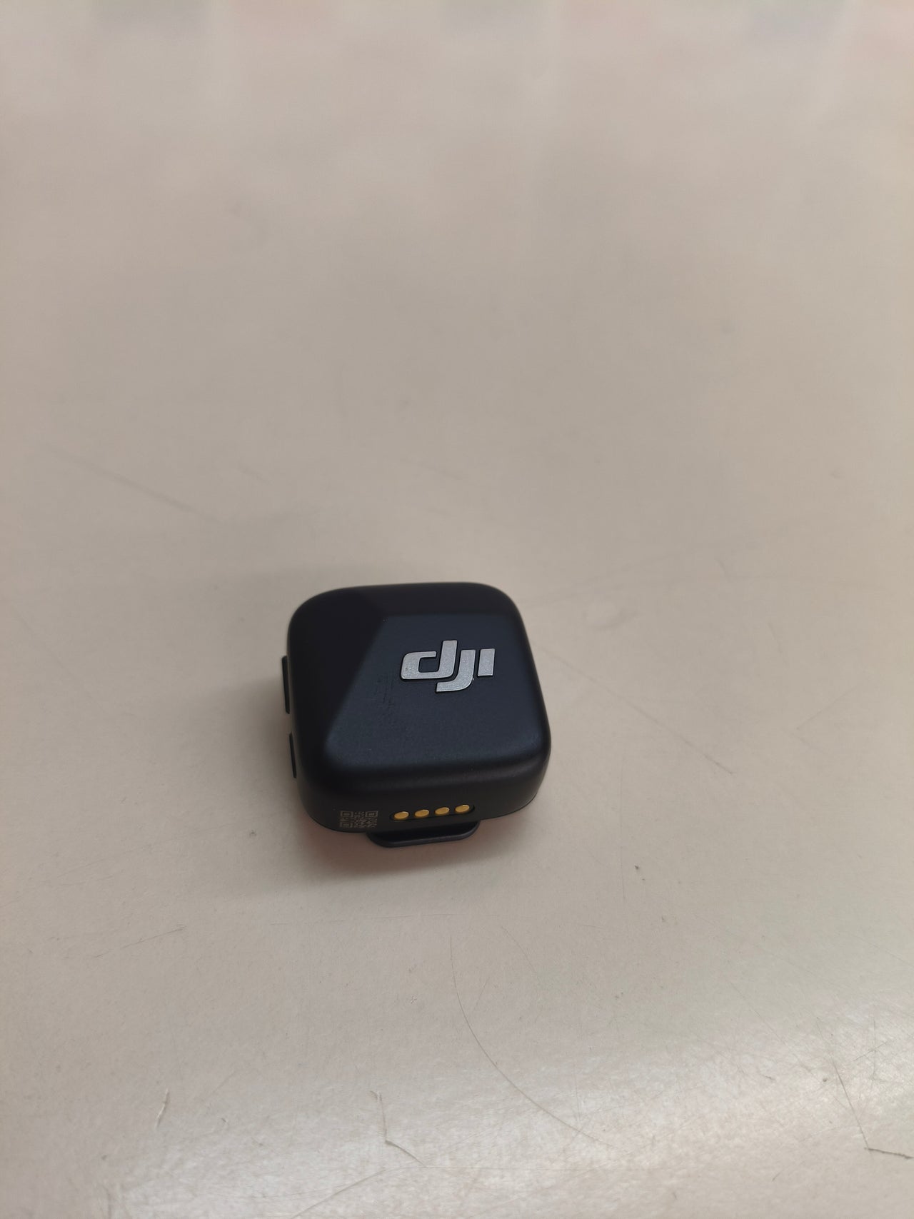 DJI Mic Mini, 2 TX + 1 RX, estuche de carga, ligero