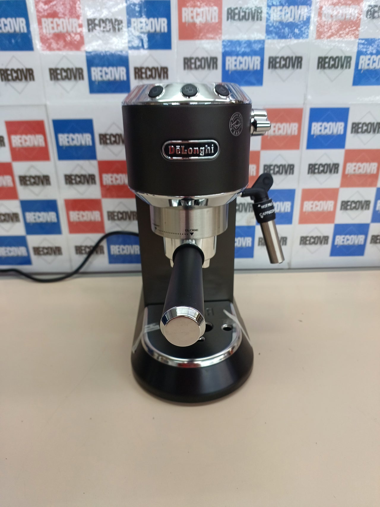 Cafetera espresso compacta 1,3 L – De'Longhi