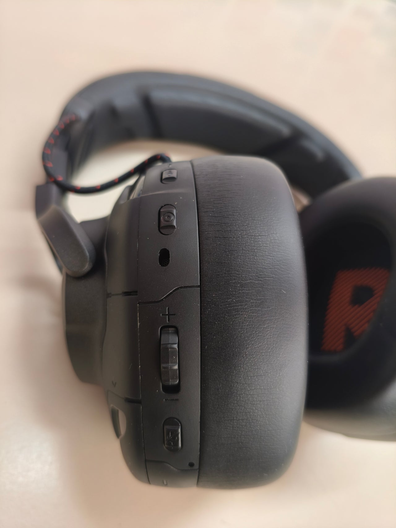 Cascos JBL Quantum One