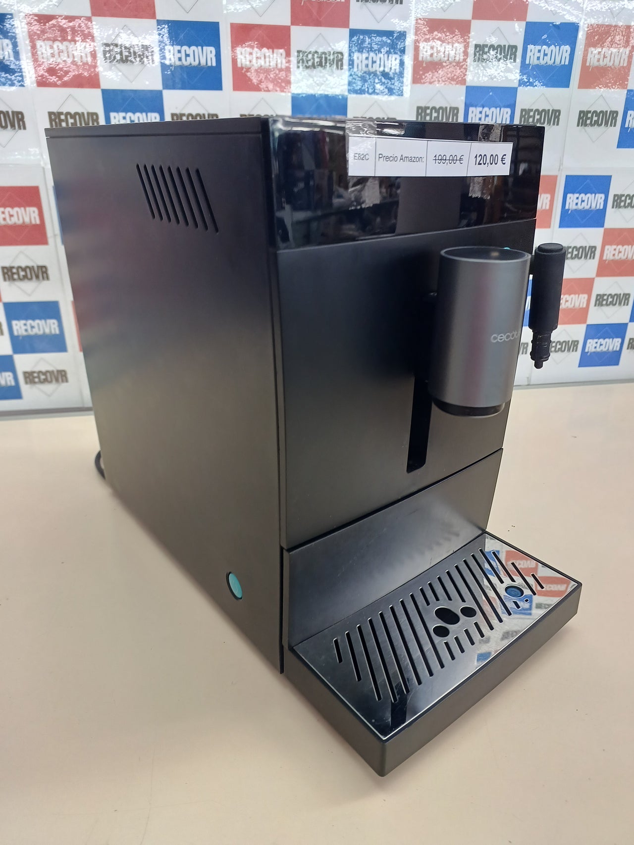 Cafetera súperautomática 1350W 19 bares – Cecotec