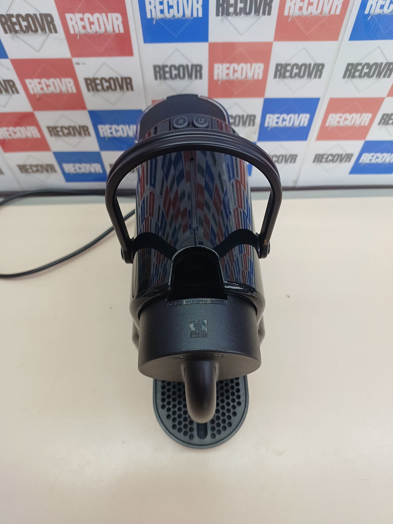 Cafetera cápsulas 19 bar apagado auto Nespresso Inissia De'Longhi