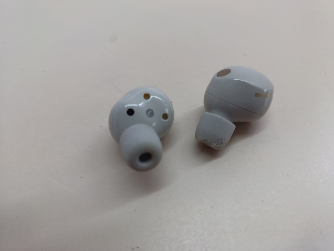 Sony Auriculares inalámbricos con Noise Cancelling WF-1000XM5, Bluetooth, Auriculares in-Ear, micrófono, hasta 24 Horas de batería, Carga rápida, IPX4, Alexa y Google Assitant, iOS y Android - Plata