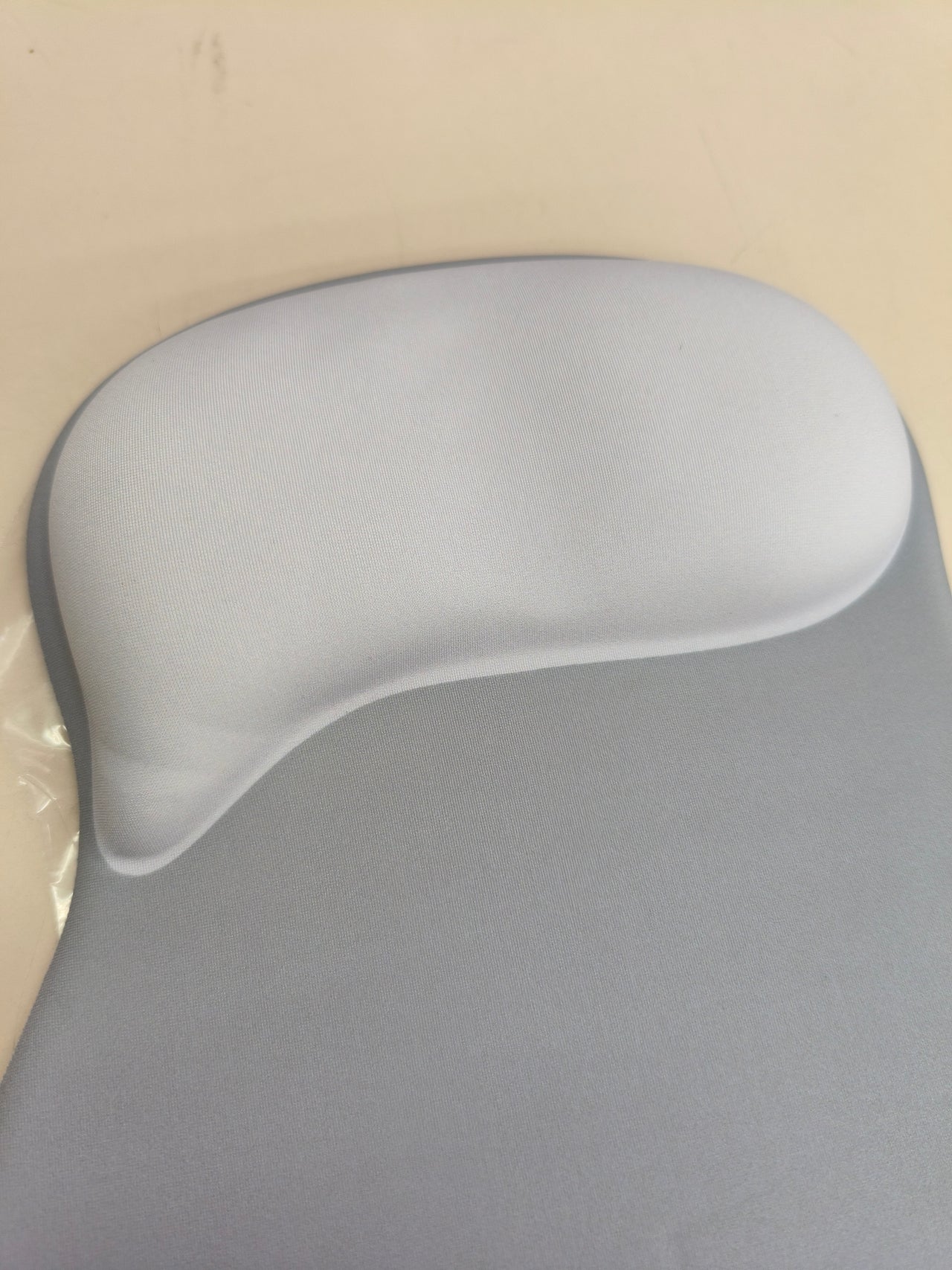 Alfombrilla de ratón ergonómica con reposamuñecas acolchado gris claro