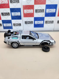 Coche DeLorean volador Regreso al Futuro