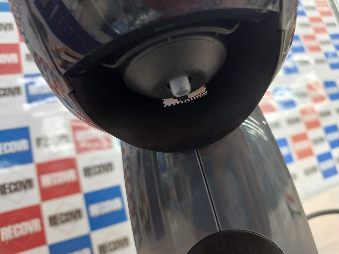 Cafetera cápsulas compacta 1600W depósito 0,8L - De'Longhi