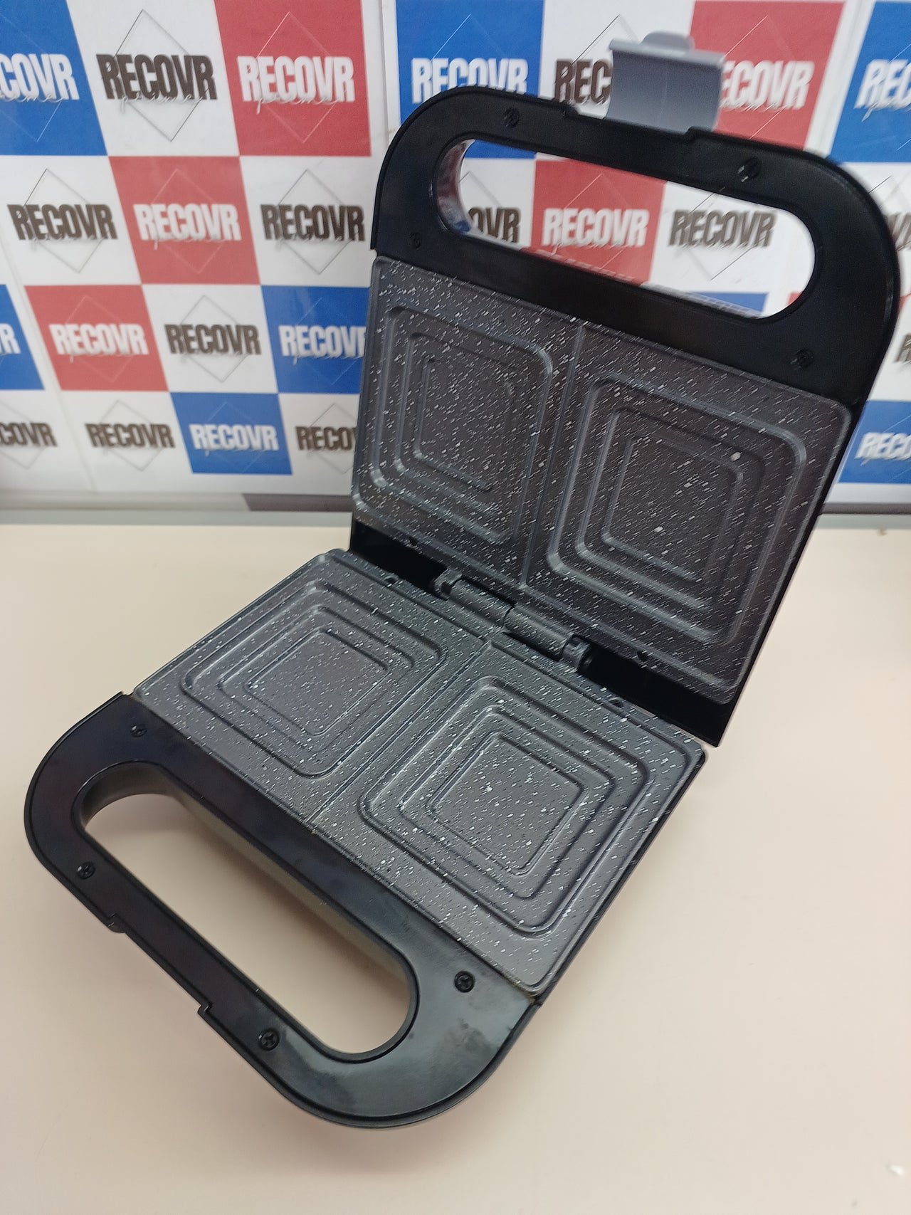 Sandwichera 750 W 2 sándwiches acero inox RockStone - Cecotec