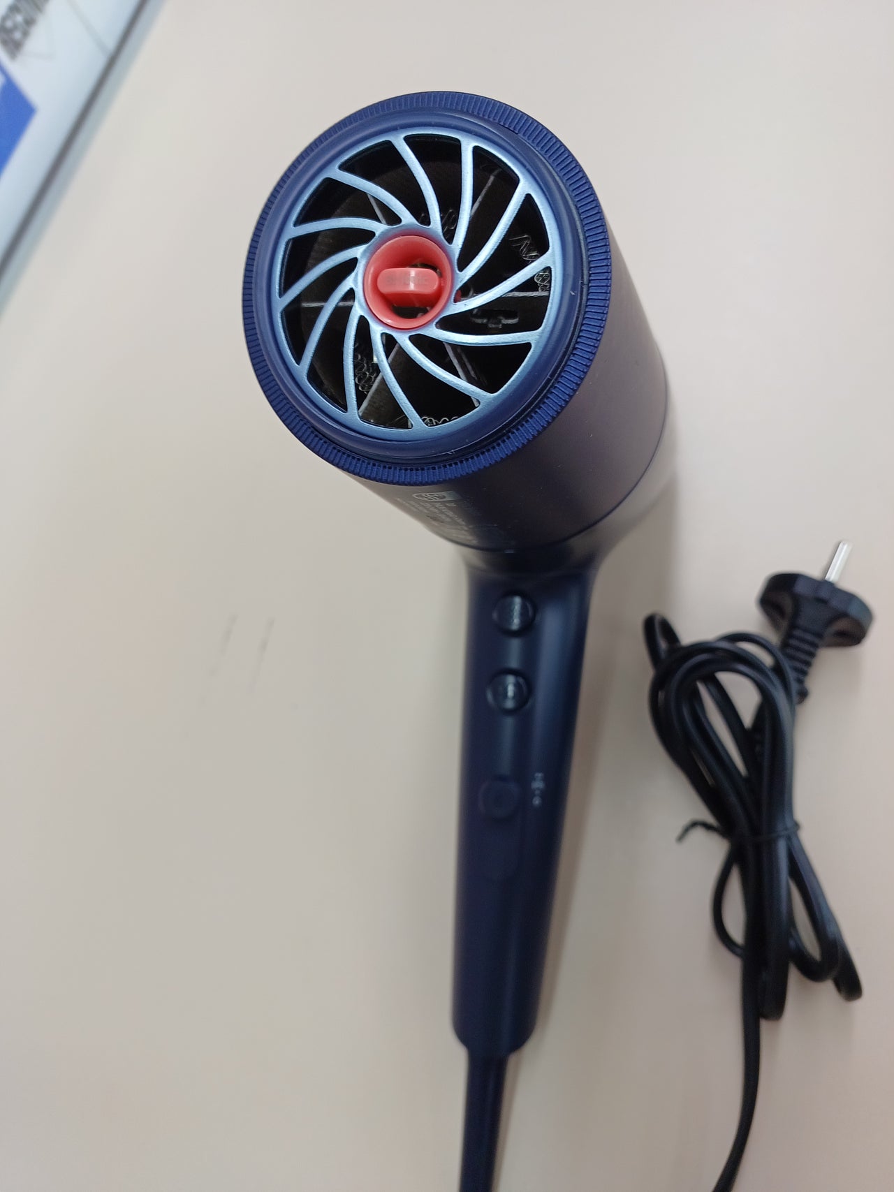 Philips Secador de Pelo Serie 5000, 2300w, con Tecnología ThermoShield, Boquilla UltraEstrecha, Boquilla Estrecha y Disfusor, BHD510/20, Negro