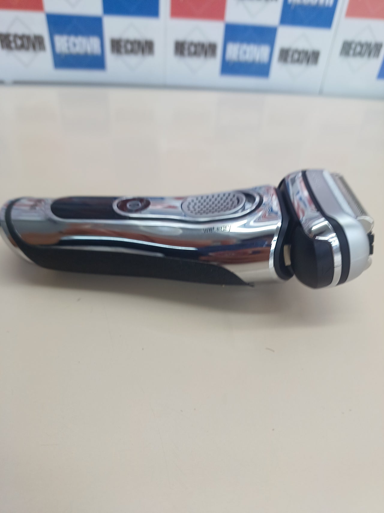 Afeitadora eléctrica húmedo/seco 60 min base viaje Braun