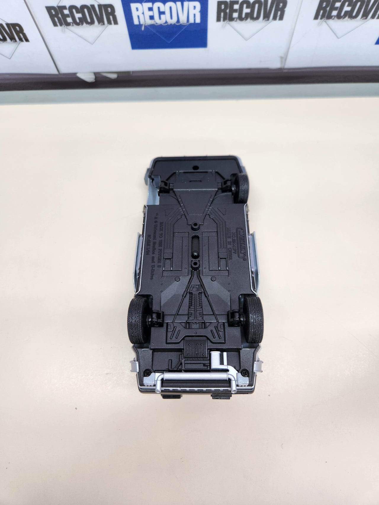 Coche DeLorean volador Regreso al Futuro