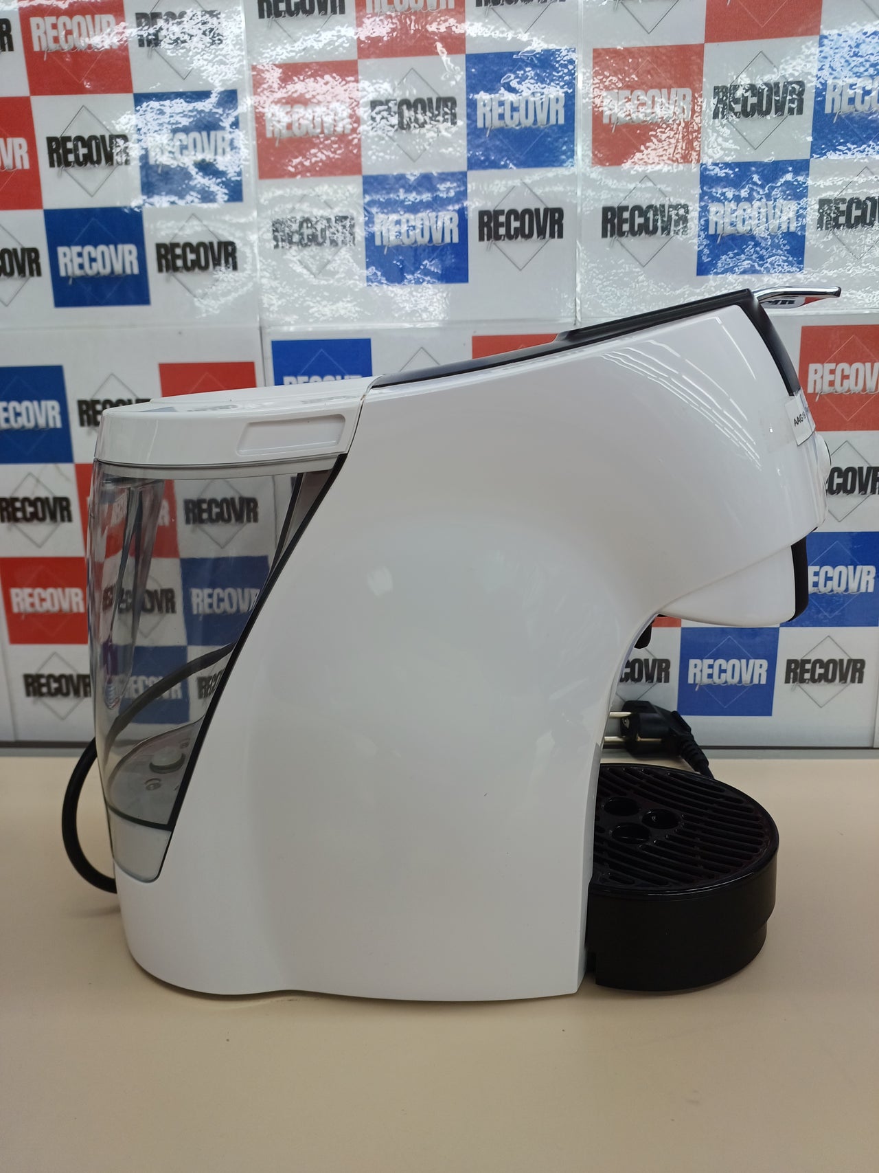 Cafetera 1.100 W, 15 bares, 0.6L de capacidad, Cajón para café en polvo 1 o 2 tazas y mono dosis, espresso, Blanco Ariete 1301