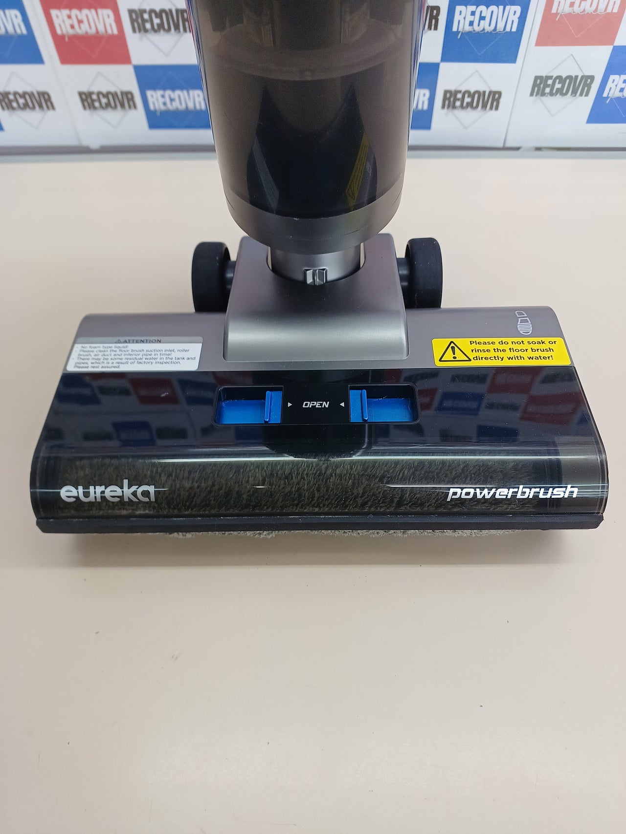 Aspirador en Seco/Húmedo Eureka RapidWash NEW430