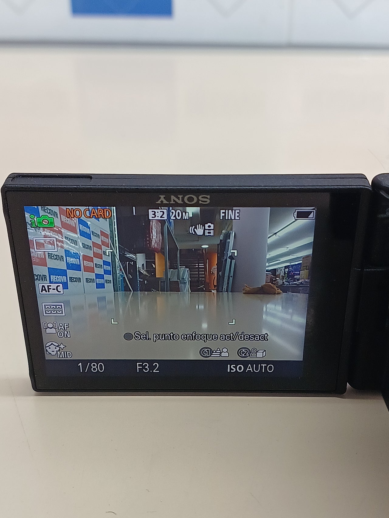 Cámara compacta 1" 24-70 mm 4K pantalla abatible - Sony ZV-1